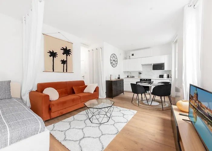 Moderne A 2 Pas De La Gare 아파트 *